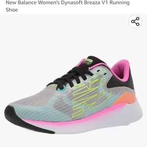 Womens size 9 New Balance running shoes